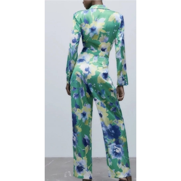 Zara floral print jumpsuit - Picture 12 of 17